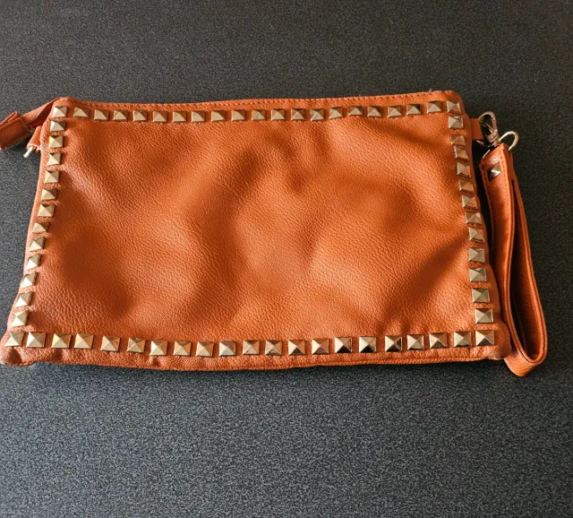 Pochette donna borchie 20x30cm