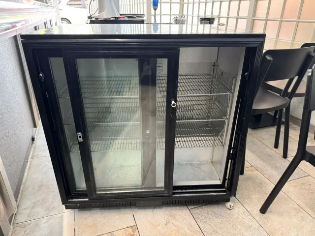 Vitrina expositora sobremesa