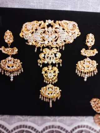 Aderezo Fallera Adulta Oro y Perlas