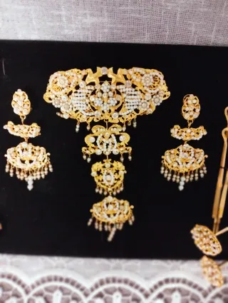 Aderezo Fallera Adulta Oro y Perlas