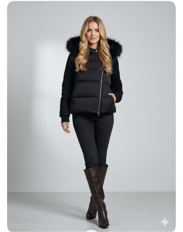 Giubbotto Maje nero con cappuccio in pelliccia