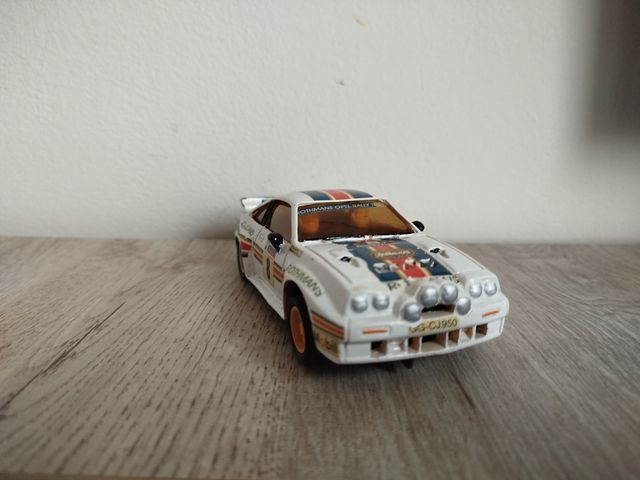 Opel Manta 400 Rothmans Slot