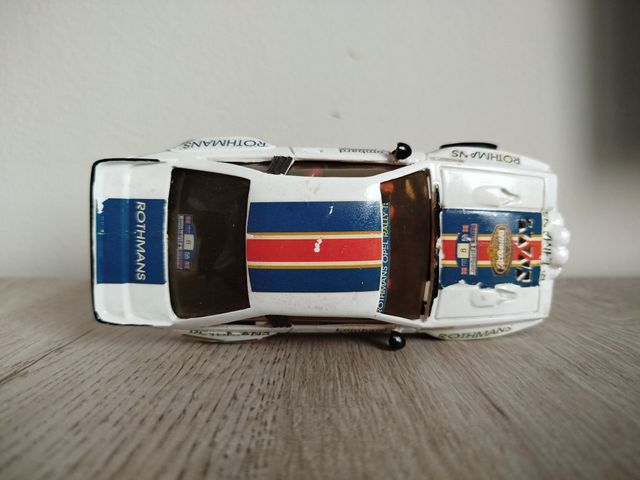 Opel Manta 400 Rothmans Slot