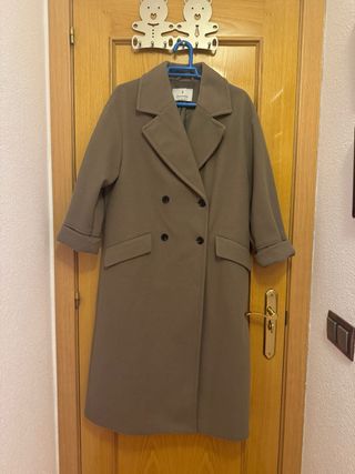 Abrigo marrón oversize talla como una 42 aproxiapr