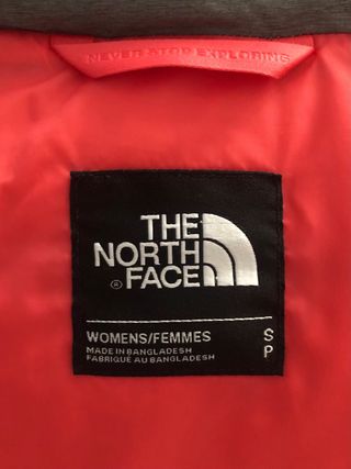 Chaqueta The North Face capucha pelo
