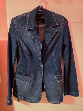 Americana vaquera Guess