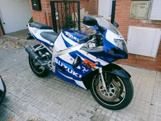 Suzuki GSX-R 750 K2
