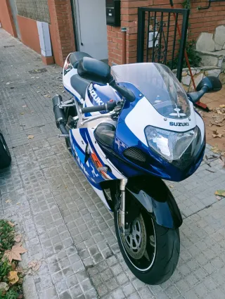 Suzuki GSX-R 750 K2
