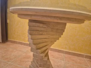 Mesa de salón cristal pie mármol