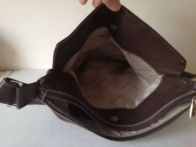 Bolso de piel marrón López Moreno