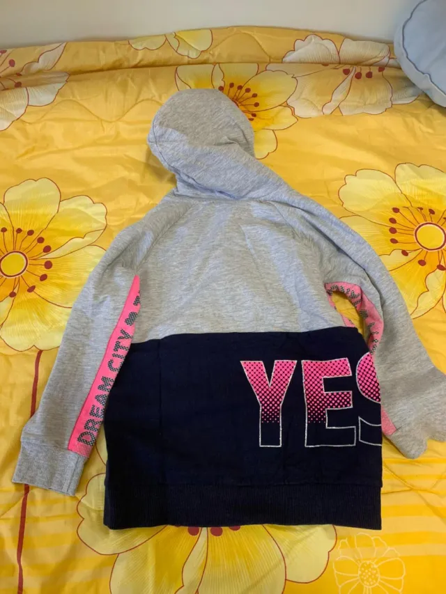 Set sportivo per bambina con felpa e pantaloni