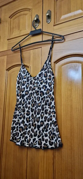 Blusa con estampado de leopardo