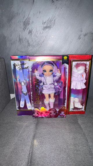 Rainbow High Violet Willow Winter Break