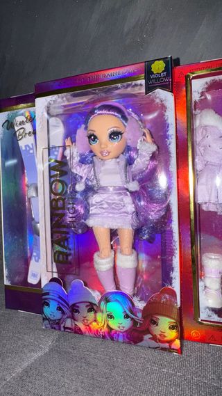 Rainbow High Violet Willow Winter Break