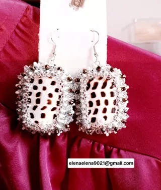 Pendientes de concha y abalorios,el gancho de plat