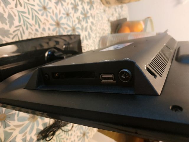 TV Monitor i-Joy LED 14" a 12V