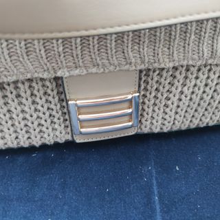 Borsa tracolla beige e oro