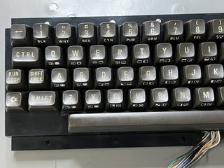 KEYBOARD COMMODORE C64 VIC20 + RE-GRAPHITIZATION