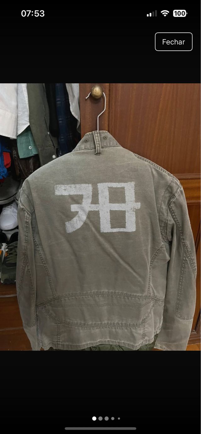 Casaco Diesel verde militar com estampa