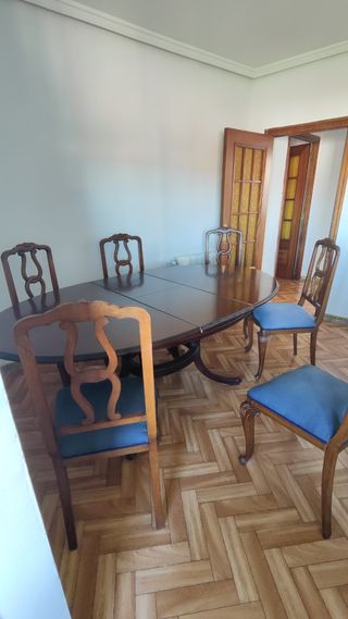 Mesa extensible + 6 sillas clásicas