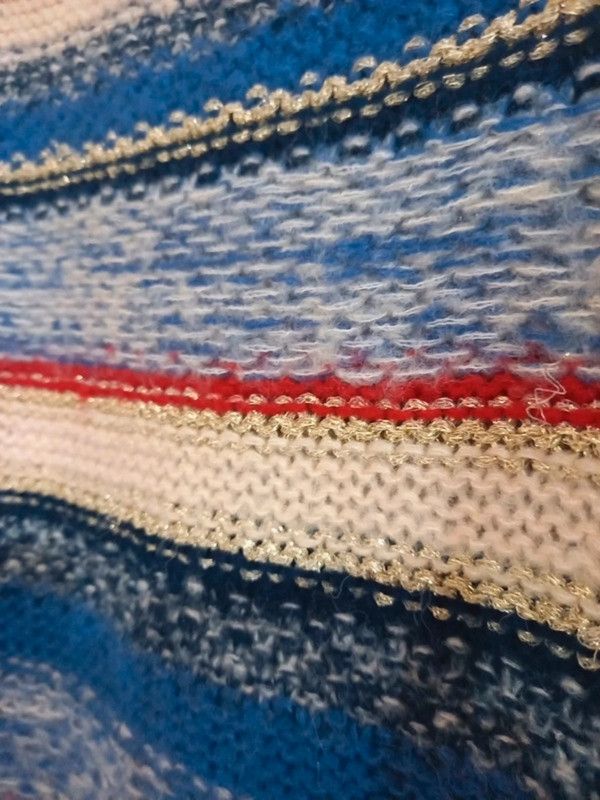 Jersey El Corte Inglés rayas azul y rojo