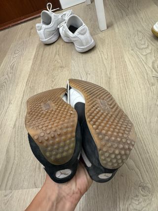 Zapatillas Puma Whirlwind Negras y Blancas