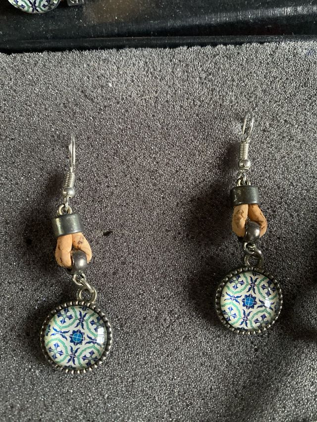 Conjunto J.S. Cork Portugal: Collar, Pendientes, A