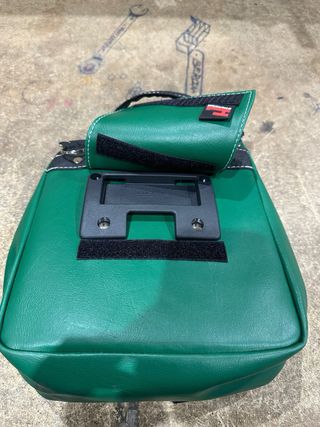 Bolso frontal semipiel para manillar