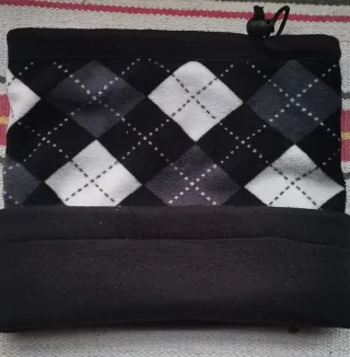 Braga de cuello polar reversible