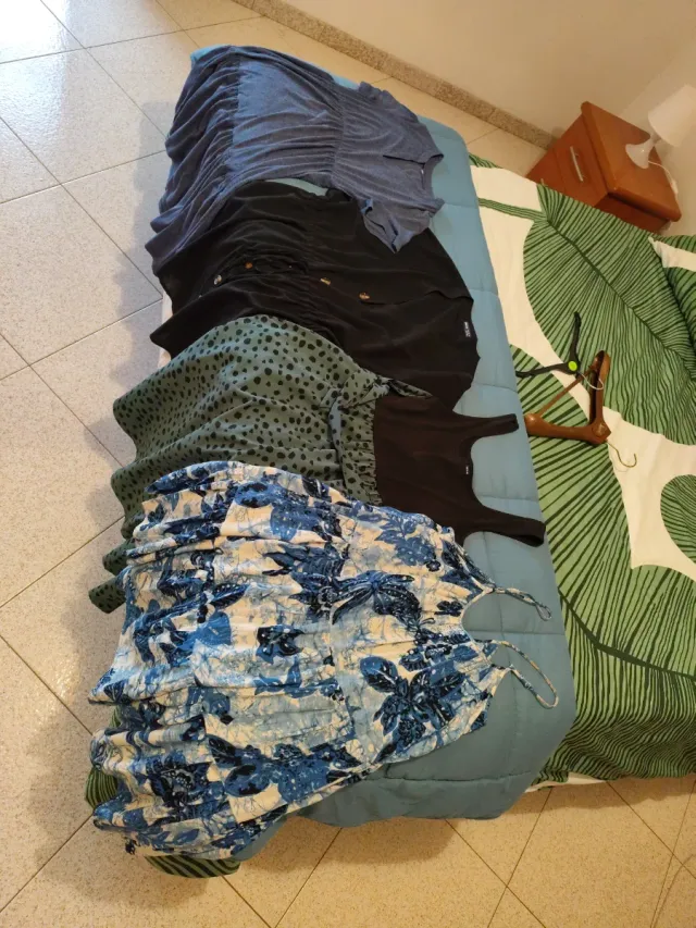 Lotto 4 vestiti estivi donna