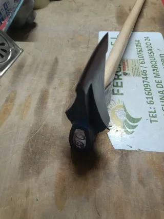 Hacha HOGERT 2kg madera