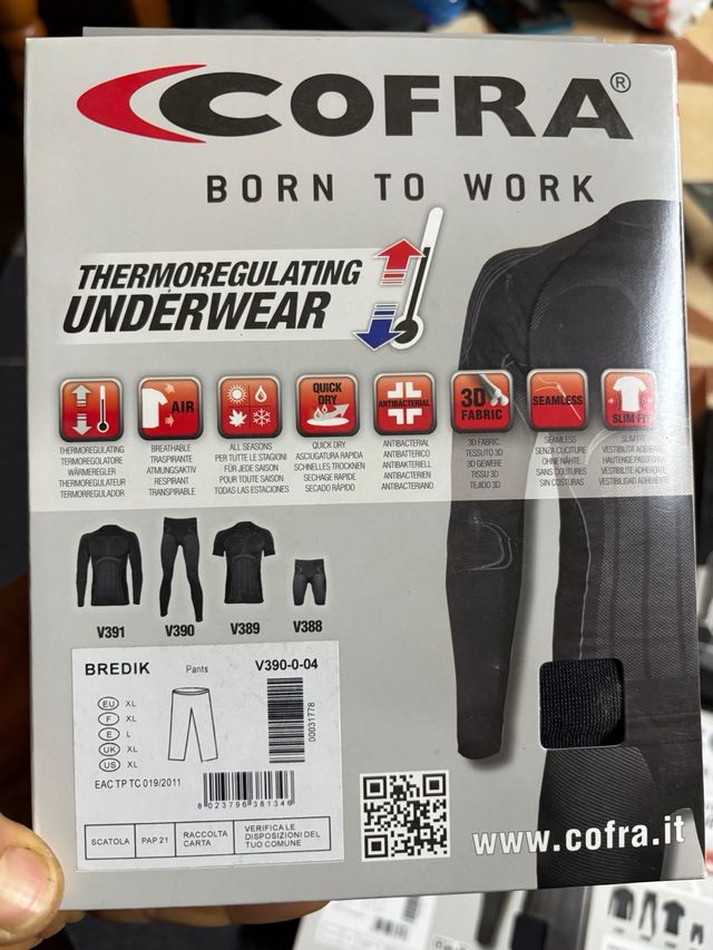 Ropa térmica: 3 camisetas y 3 pantalones XL