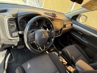 Mitsubishi Outlander 2019