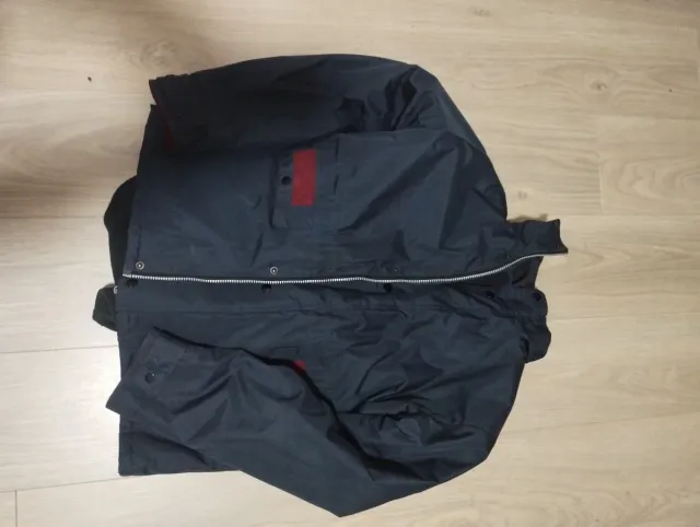 Parka uniforme esclavas de María con chaleco