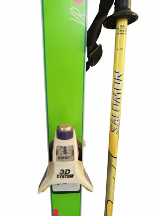 Esquís + bastones vintage años 90