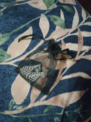 Elegantes pendientes plateados