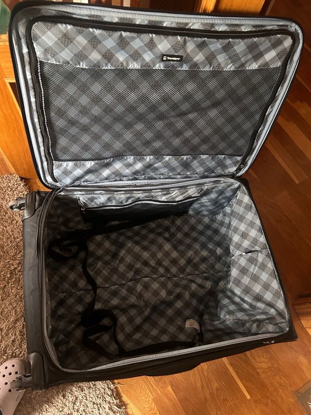 Maleta Travelpro Extra Grande Negra
