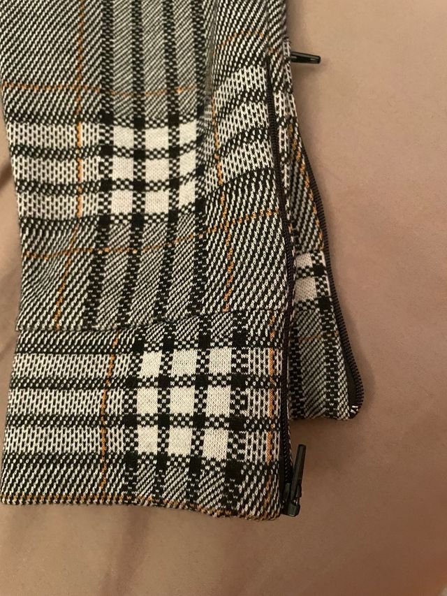 Pantalón cuadros Zara Talla M