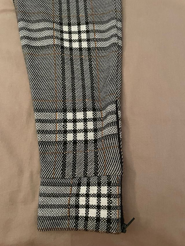 Pantalón cuadros Zara Talla M
