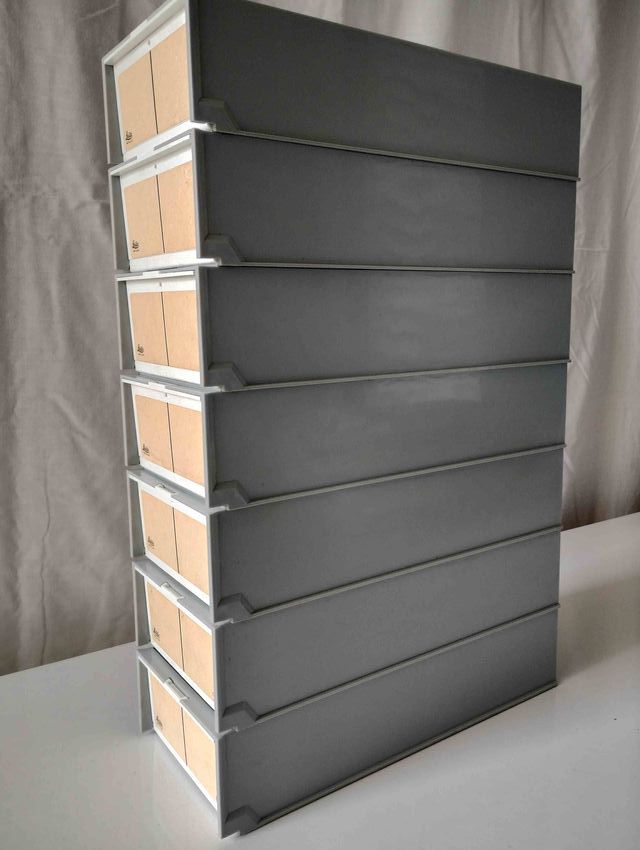 Caja Leitz para 100 Diapositivas Gris (2 x 50)