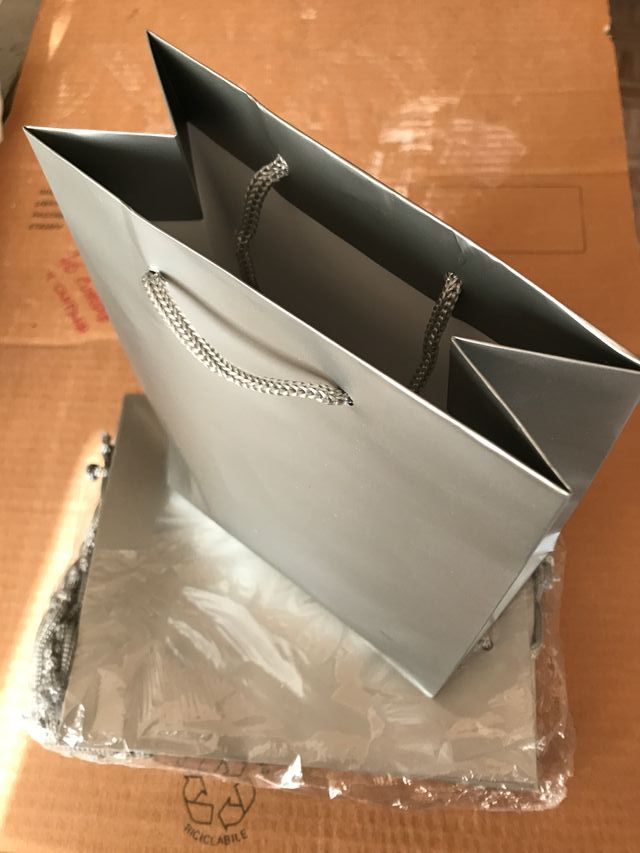 Buste regalo argento con manici