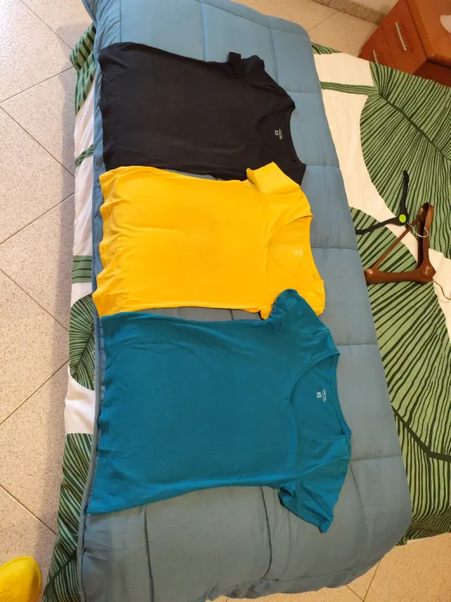 Lotto 3 magliette manica corta donna XS