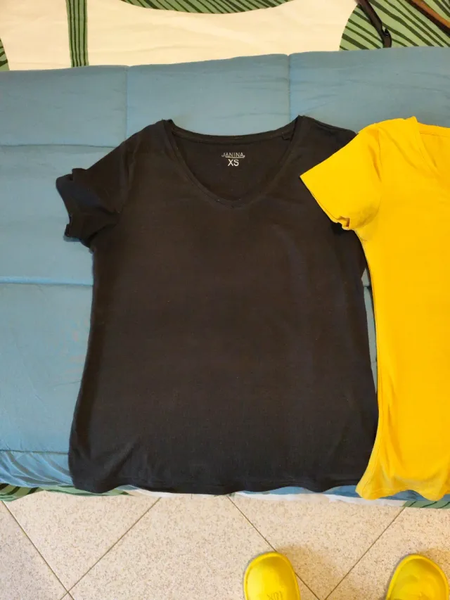 Lotto 3 magliette manica corta donna XS