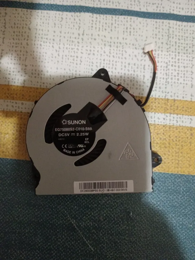 Ventilador SUNON EG75080S2-C010-S9A DC5V 2.25W