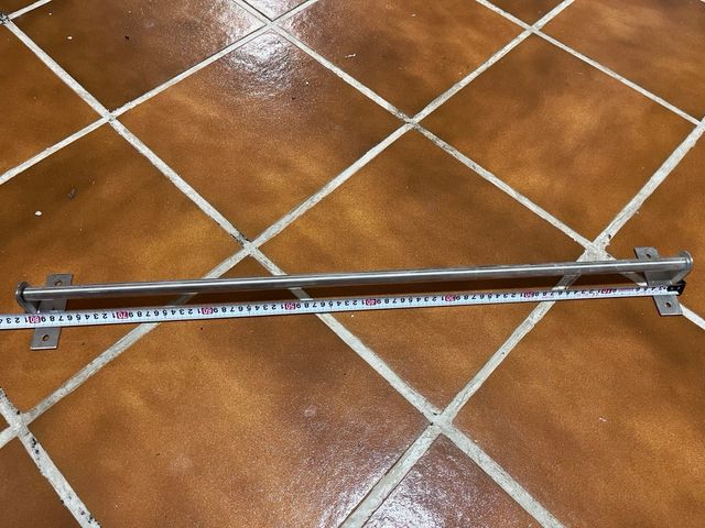 Riel Gundtal IKEA de 80 cm.