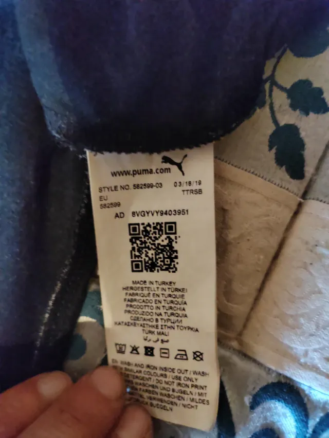 Vestido deportivo Puma estampado floral