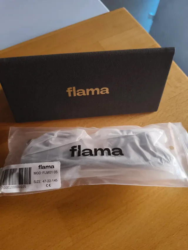 Gafas de sol Flama nuevas