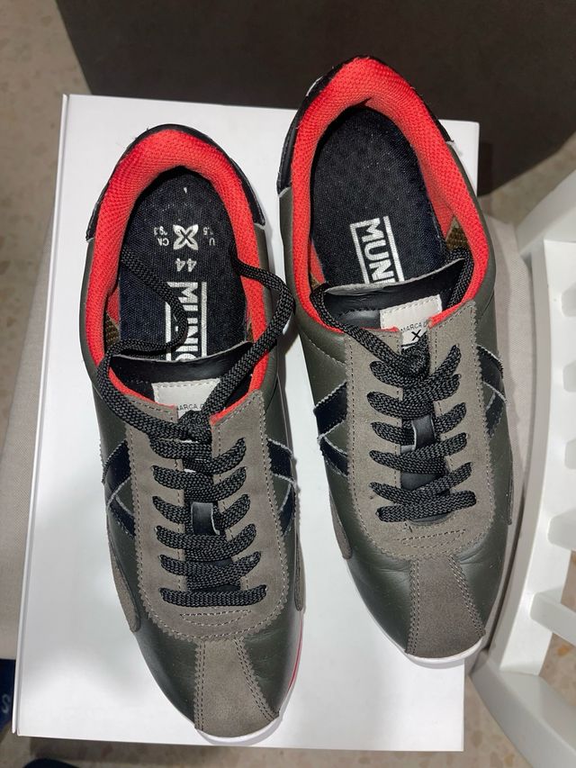 Zapatillas Munich Verde Oliva y Rojo