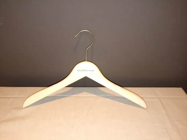 - Percha BALENCIAGA ORIGINAL.! OFERTA .!!!