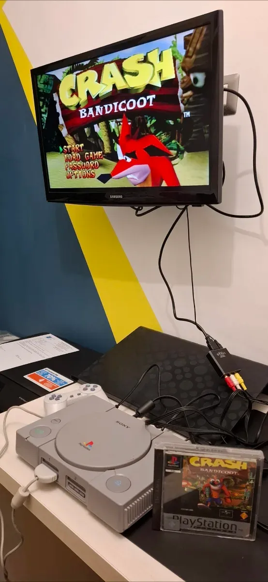 Crash Bandicoot PS1 Platinum playstation1 videogam